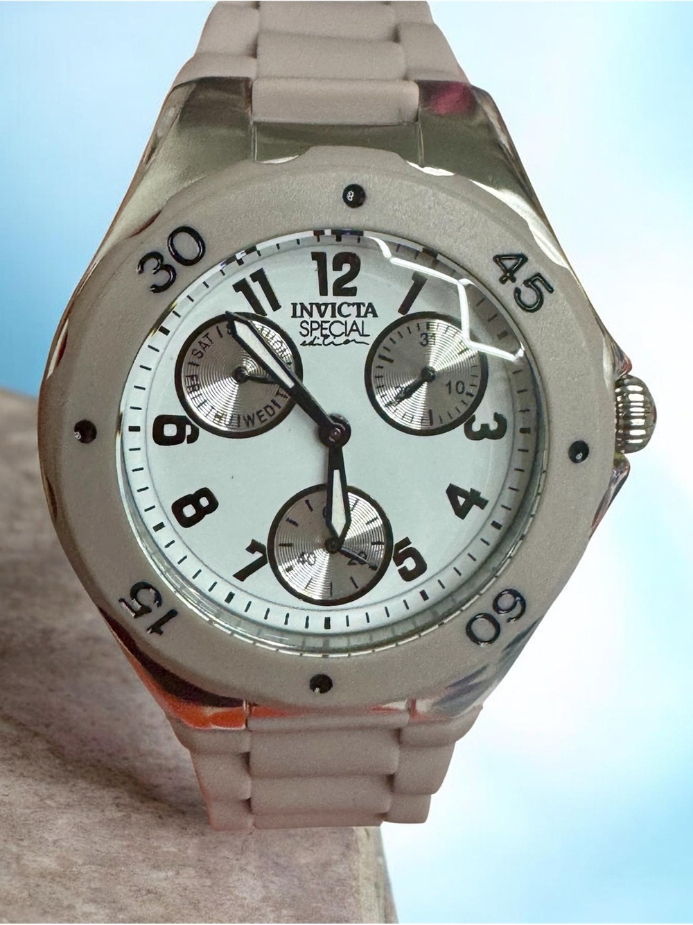 INVICTA Angel 38mm White Dial Silicone Band Quartz Watch